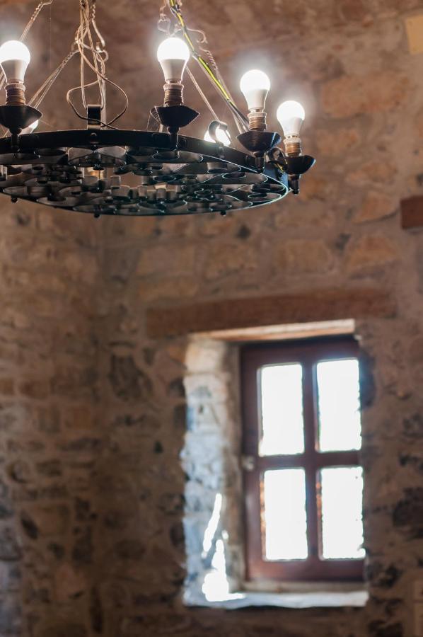 Chateau Le Villarel Brissac Esterno foto